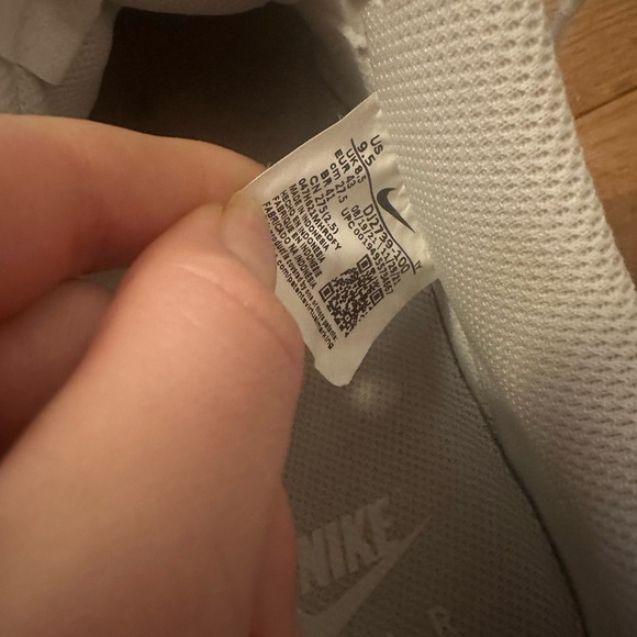 Nike Air Force 1 07 - Picture 8 of 14